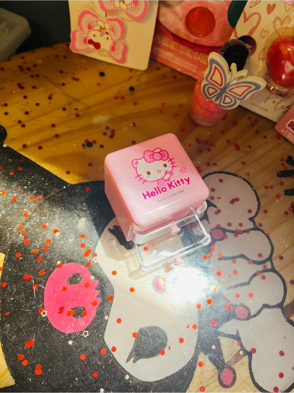 NWT Hello Kitty Lip Palette Nail Art Hair Clips & storage bundle